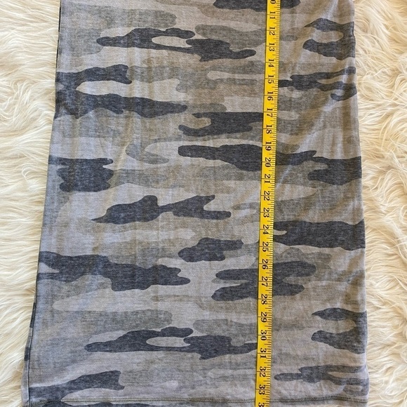 LUCKY BRAND~ Women’s Burnout Camo‎ Oversized Crewneck Relaxed T-Shirt Dress XS - Picture 8 of 9